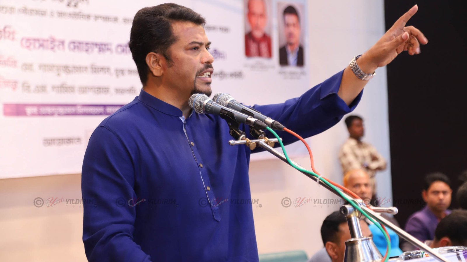 উগ্রবাদের বিরুদ্ধে গণজোয়ার সৃষ্টি হয়েছে