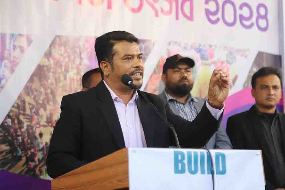 একজন মানুষ পাল্টে দিয়েছেন একটি জনপদ