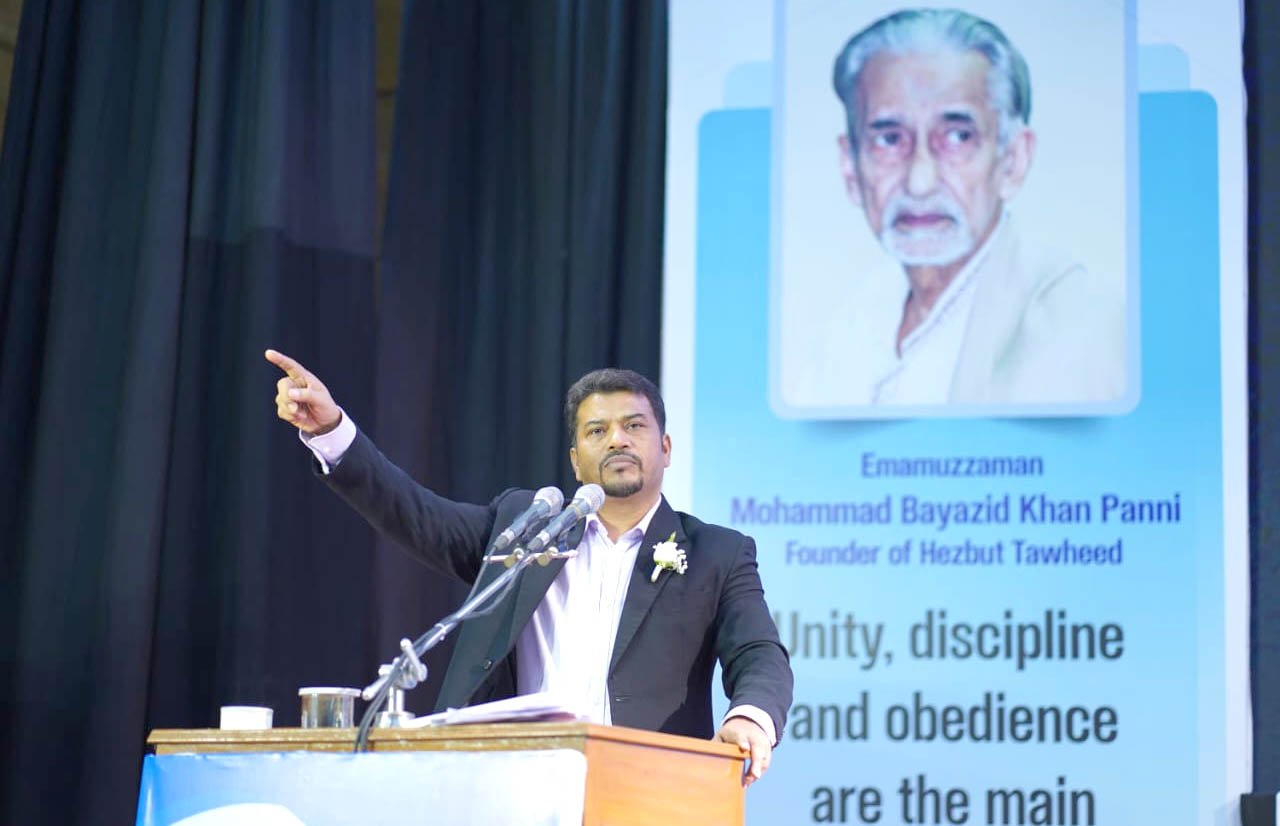 মুসলিম উম্মাহর দুর্গতি দূর করতে পারে প্রকৃত ইসলাম